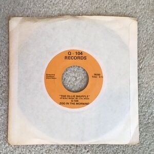 Rare Vintage The Ollie Shuffle  7” Break-in Novelty Vinyl Record, 1987